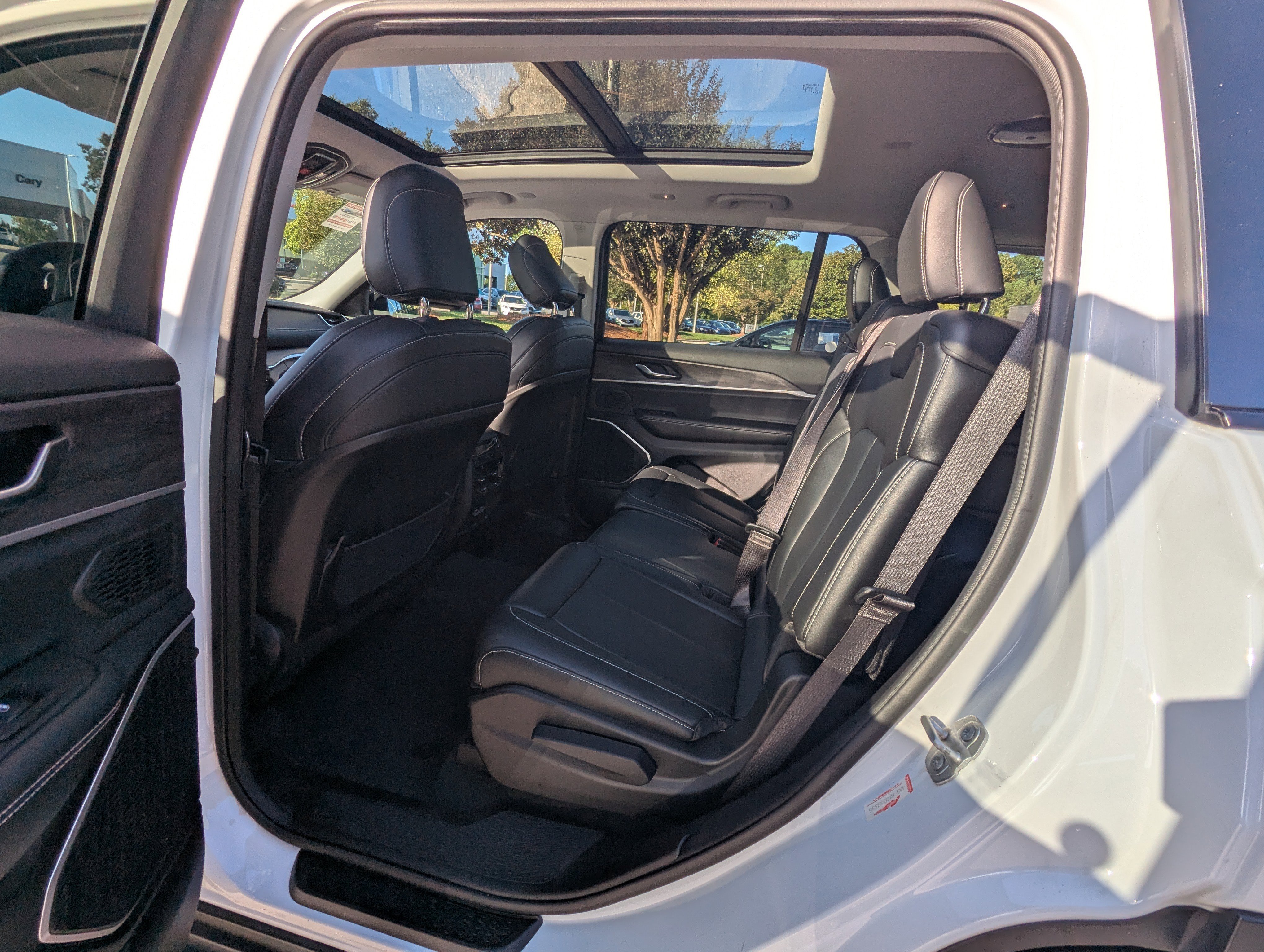 Certified 2021 Jeep Grand Cherokee L Limited image 11