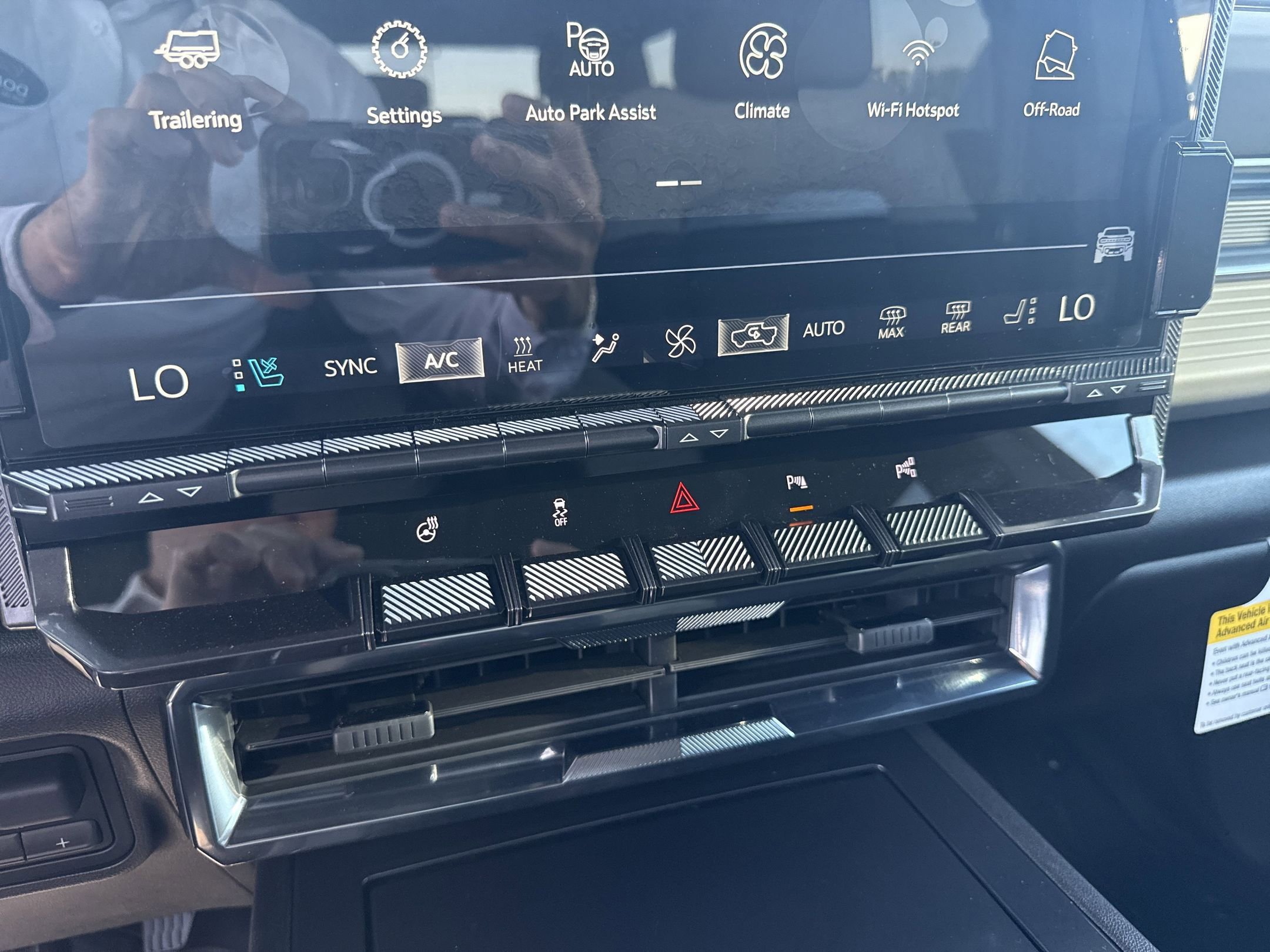 New 2026 GMC Hummer EV SUV image 16