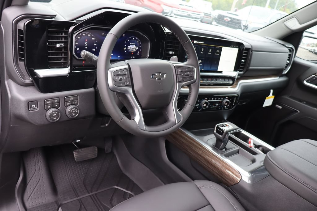 New 2026 Chevrolet Silverado 1500 RST AWD/4WD image 6