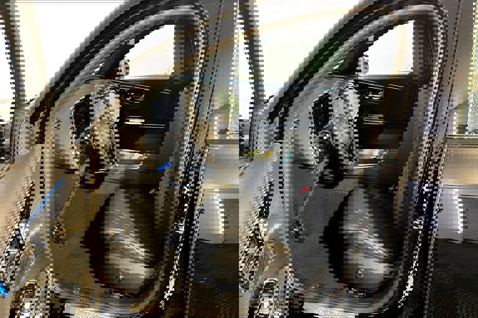 New 2026 Mercedes-Benz E 350 4MATIC Sedan image 13