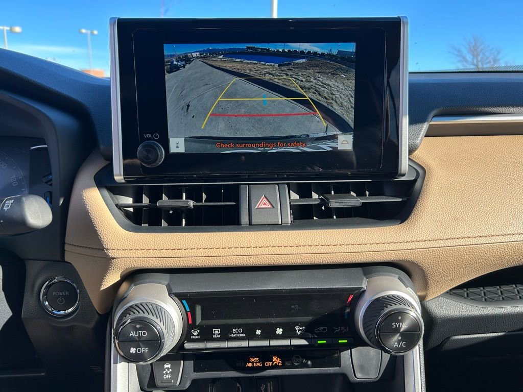 Used 2025 Toyota RAV4 XLE image 17