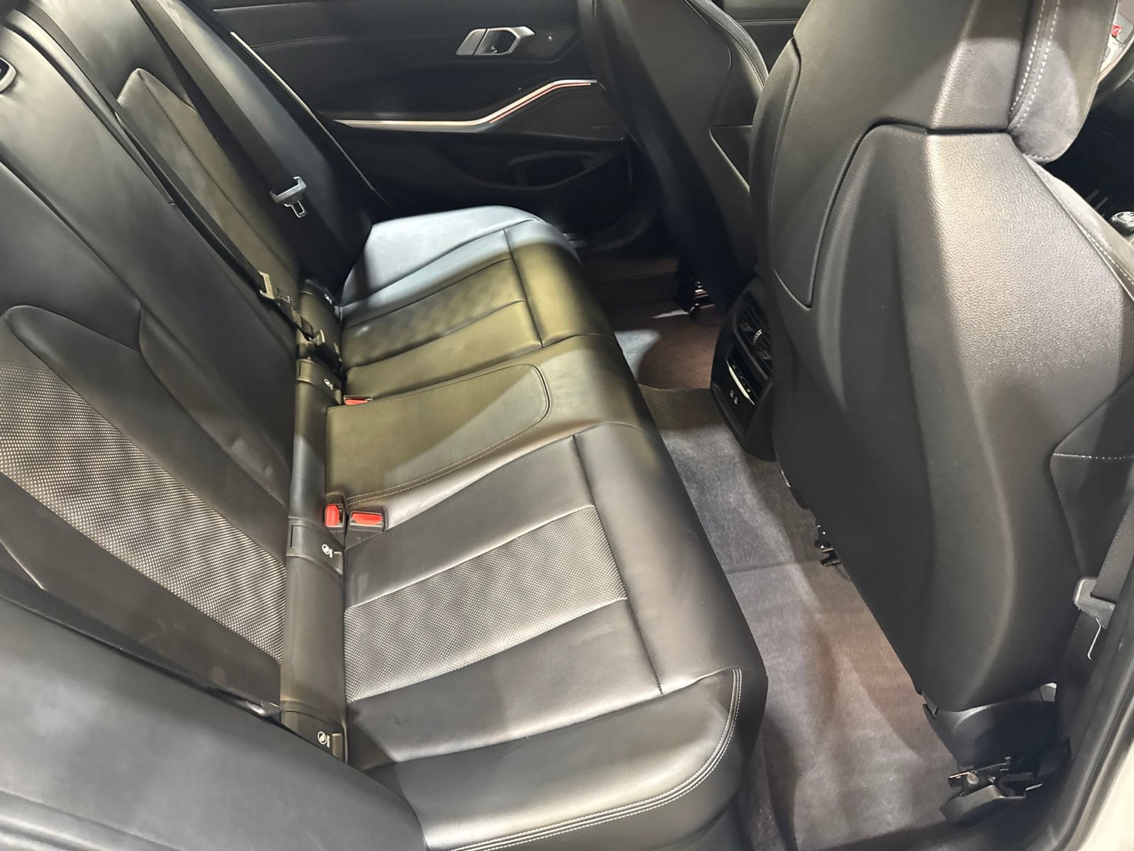 Used 2022 BMW M3 w/ Executive Package RWD image 39