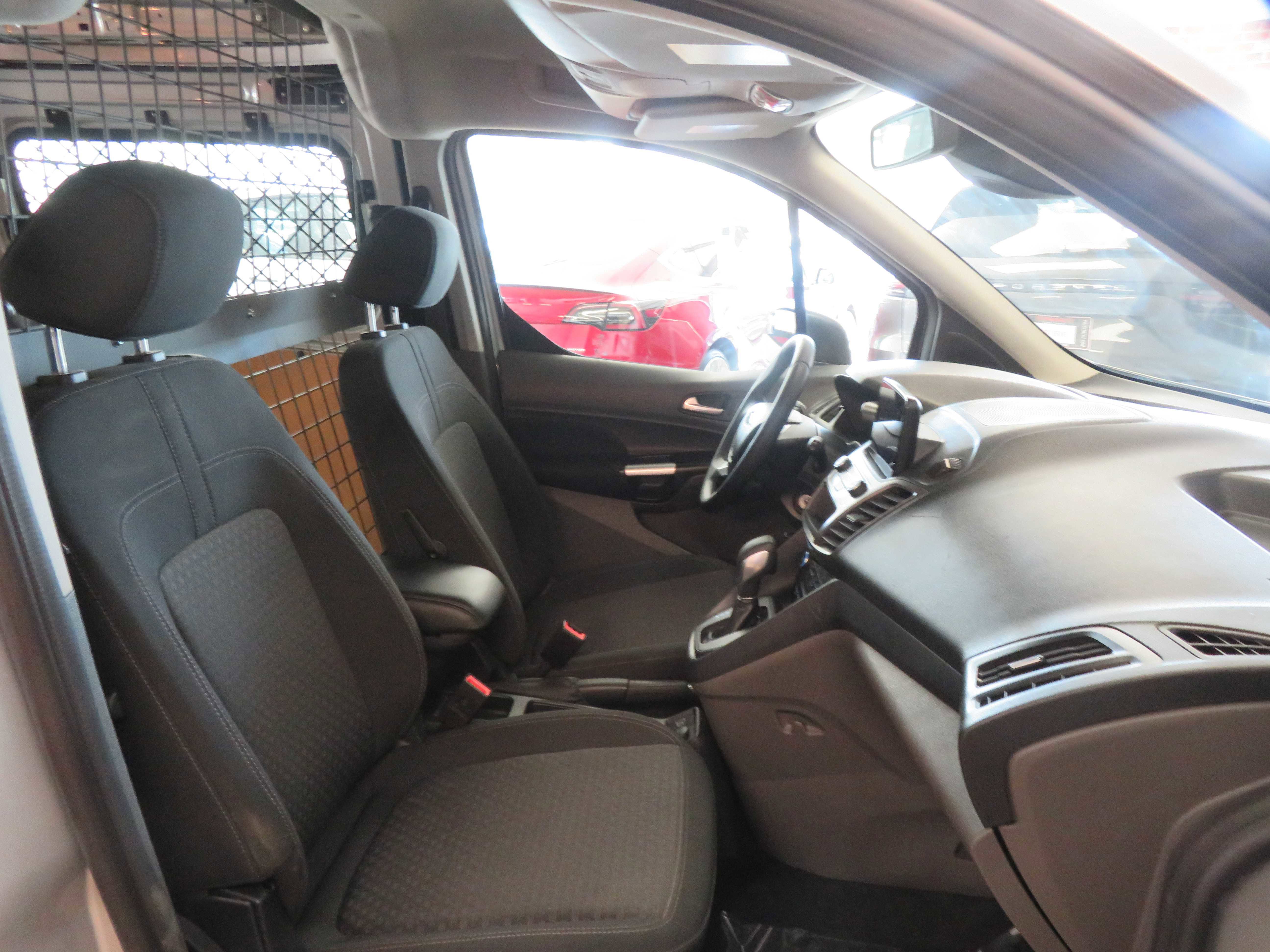 Used 2022 Ford Transit Connect XLT image 33