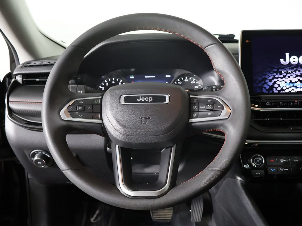 Used 2022 Jeep Compass Trailhawk AWD/4WD image 35
