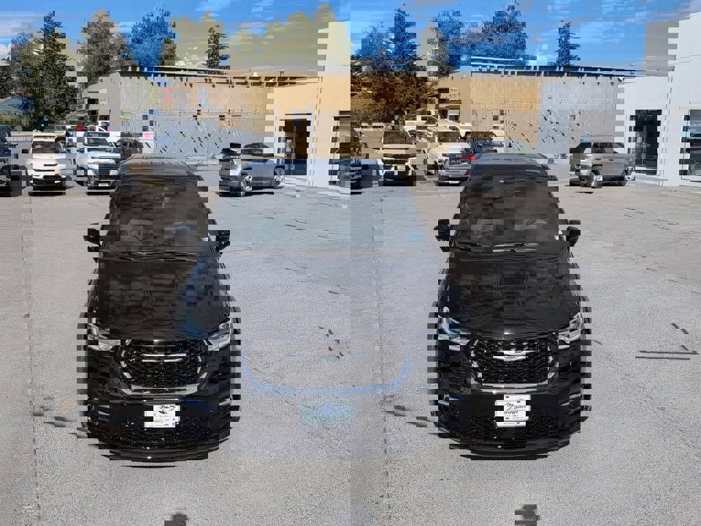 New 2026 Chrysler Pacifica Select image 25