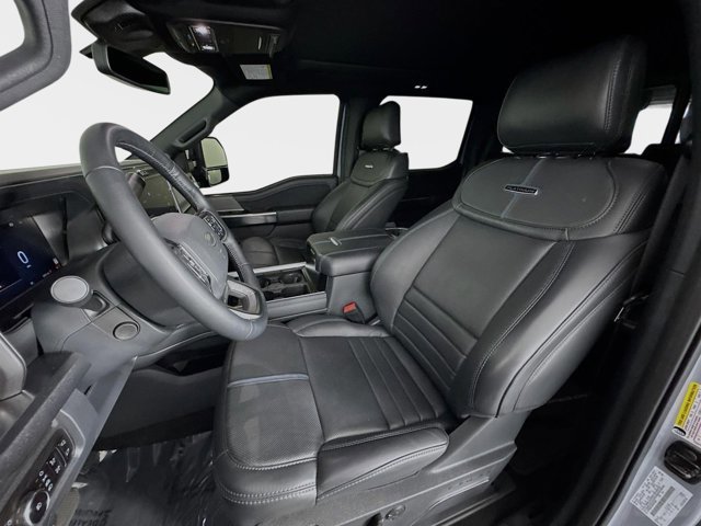 Used 2025 Ford F250 Platinum w/ FX4 Off-Road Package image 11
