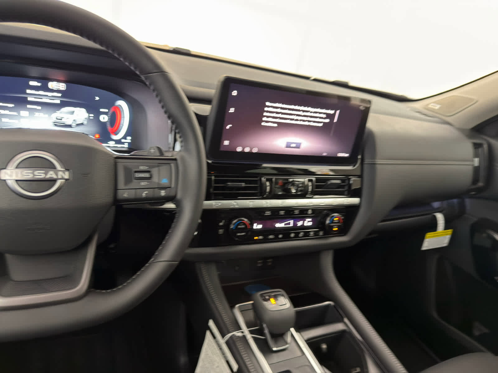 New 2026 Nissan Pathfinder Platinum image 19