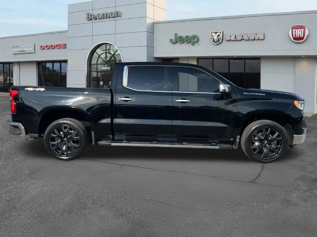 Used 2022 Chevrolet Silverado 1500 LTZ w/ LTZ Premium Package AWD/4WD image 8