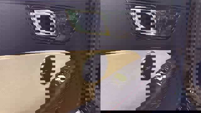 Used 2015 Mercedes-Benz SLK 250 image 13