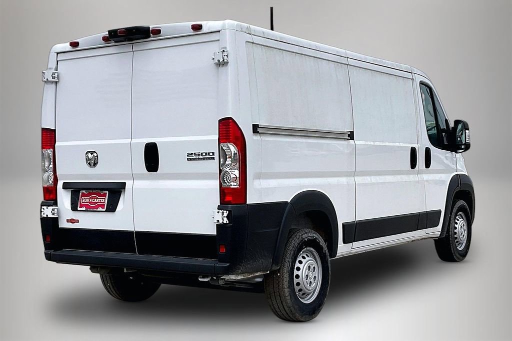 New 2024 RAM ProMaster 2500 w/ Convenience Group FWD image 18