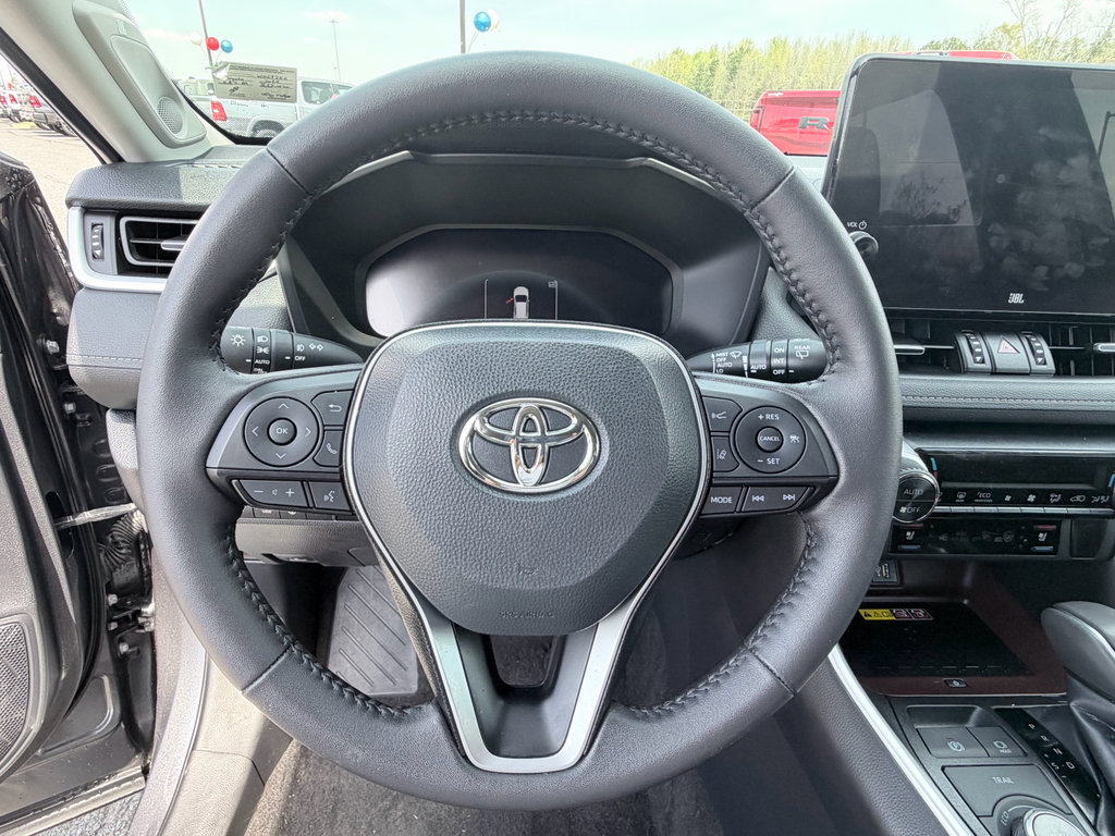 Used 2024 Toyota RAV4 Limited image 14