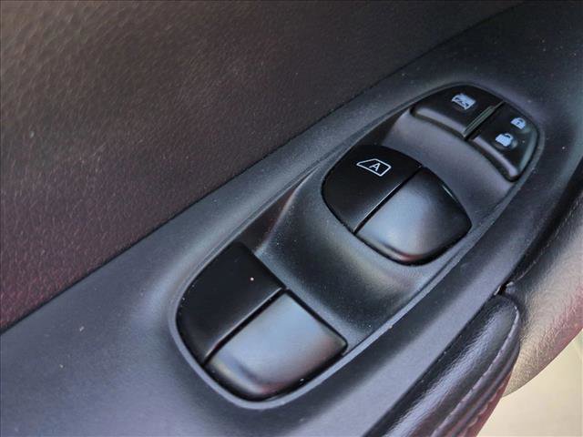 Used 2020 Nissan Rogue SL FWD image 12