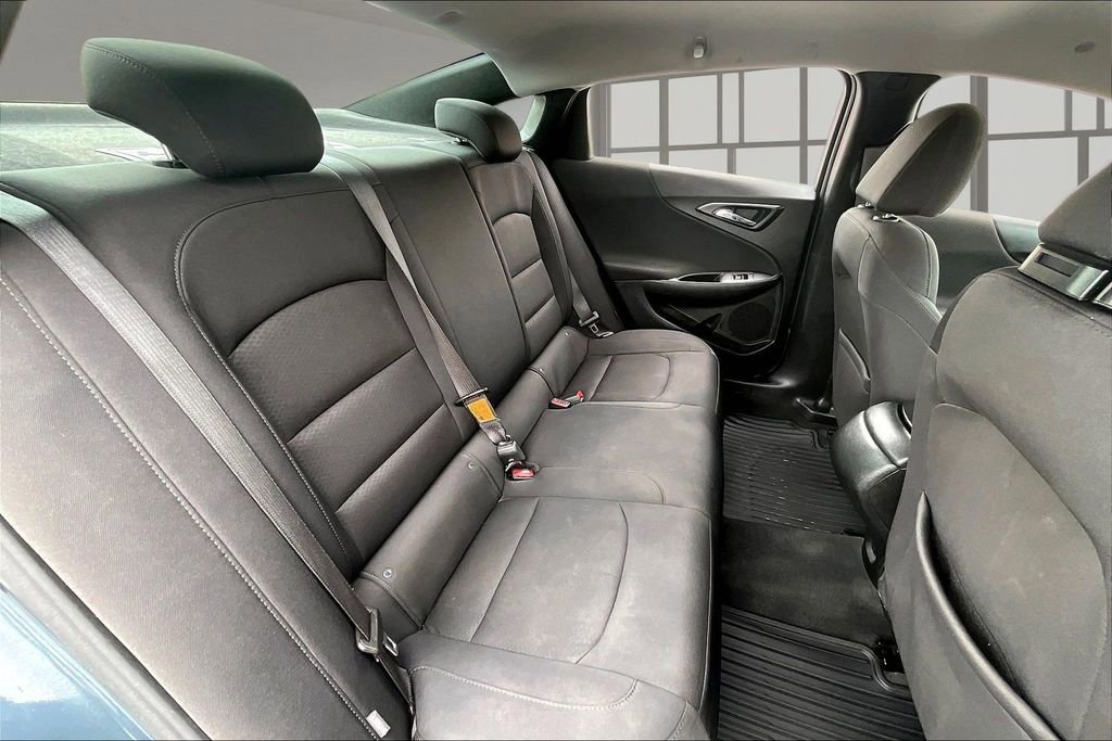 Used 2020 Chevrolet Malibu RS w/ LPO, Convenience Package 2 image 24