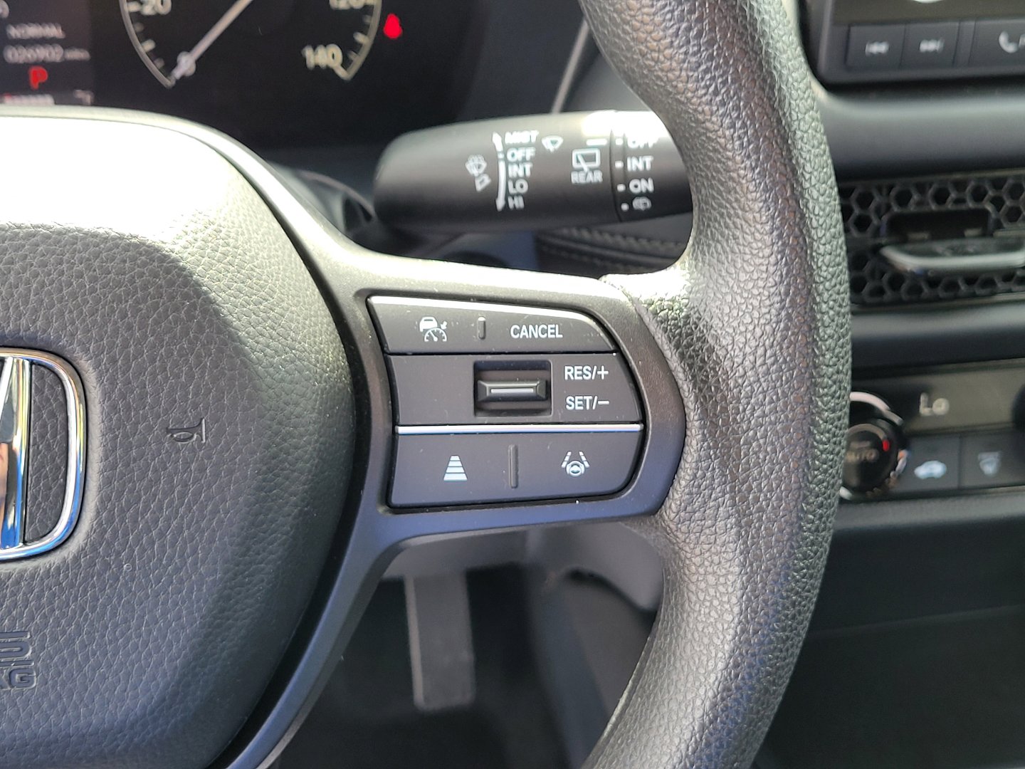 Certified 2023 Honda HR-V LX image 23