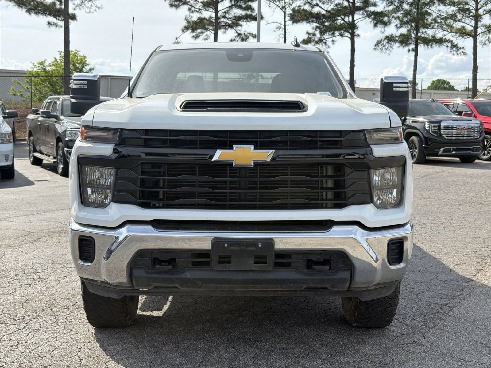 Used 2024 Chevrolet Silverado 2500 W/T w/ WT Convenience Package image 3