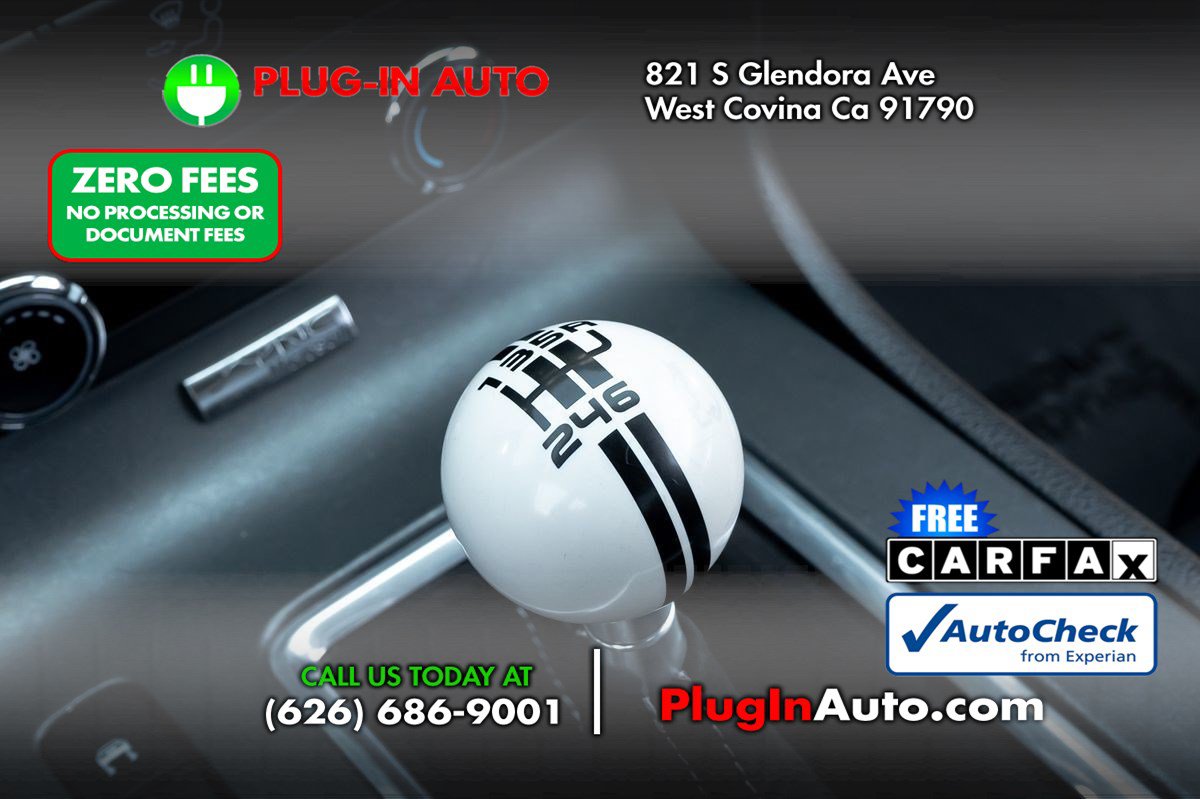 Used 2011 Ford Mustang Shelby GT500 RWD image 22