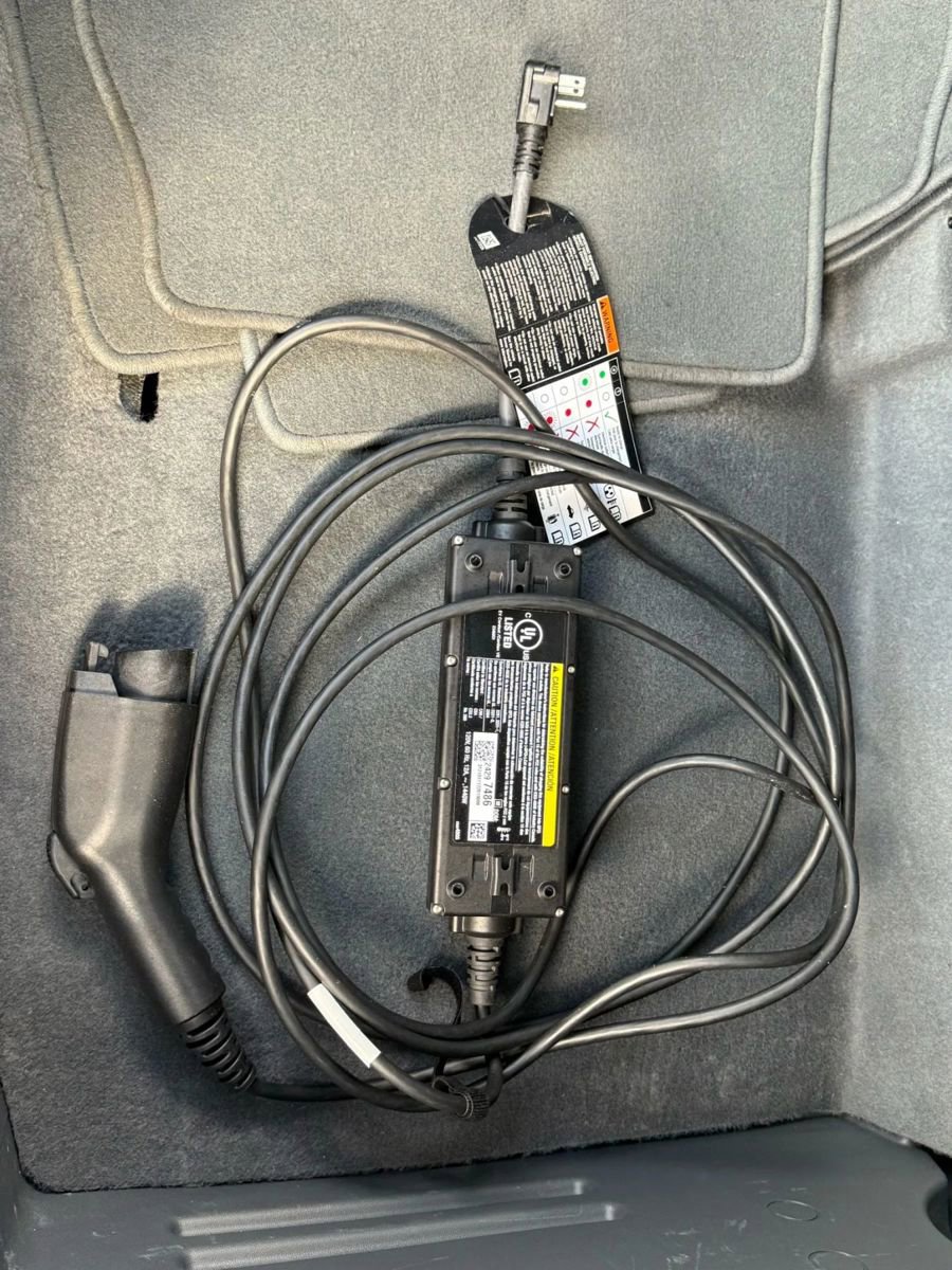 Used 2018 Chevrolet Bolt LT image 15