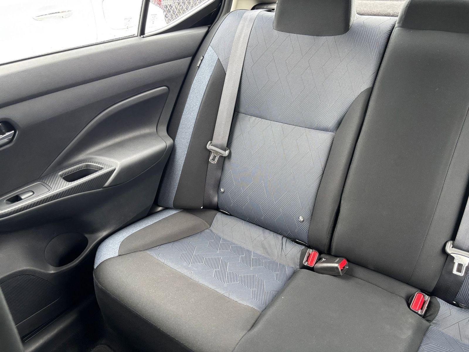 Used 2025 Nissan Versa SV FWD image 37