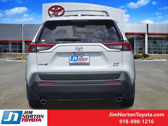Used 2025 Toyota RAV4 XLE Premium AWD/4WD image 7