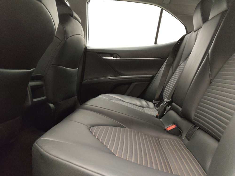 Used 2023 Toyota Camry SE FWD image 18