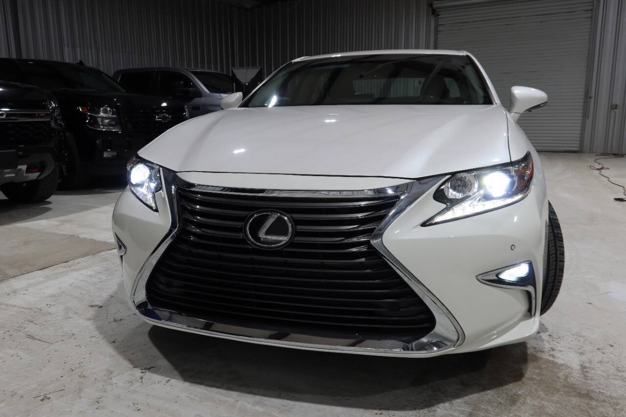 Used 2018 Lexus ES 350 w/ Navigation System Package FWD image 43