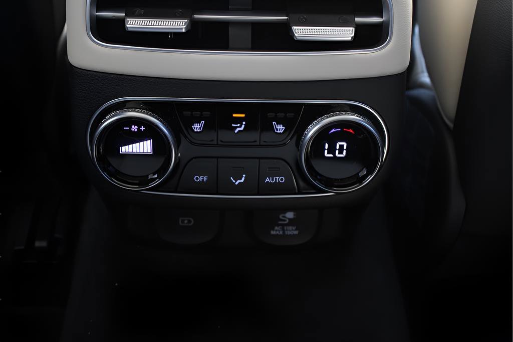 Used 2025 Genesis GV70 3.5T Sport w/ Sport Prestige Package AWD/4WD image 12