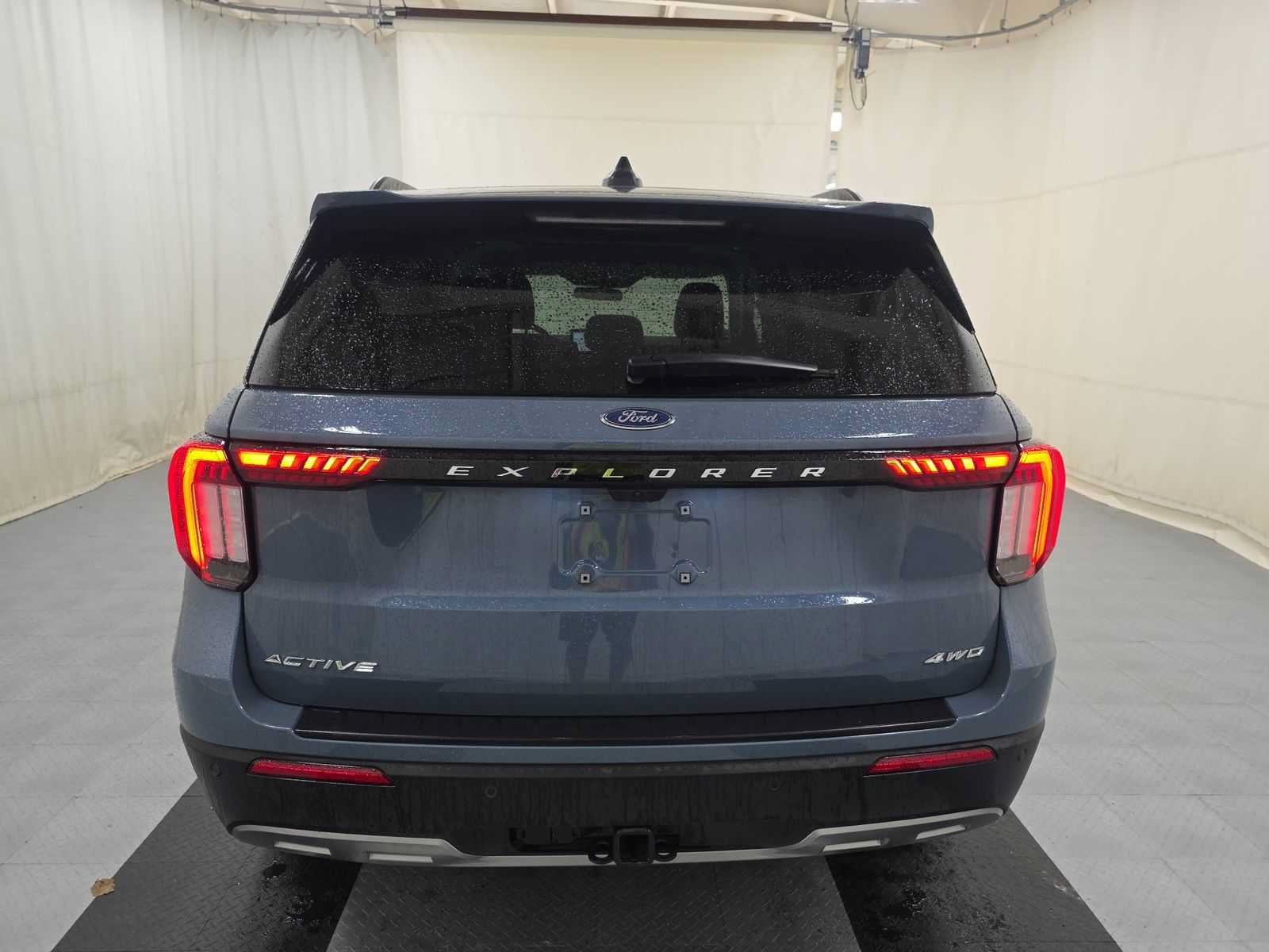 Used 2026 Ford Explorer Active w/ Active Comfort Package AWD/4WD image 7