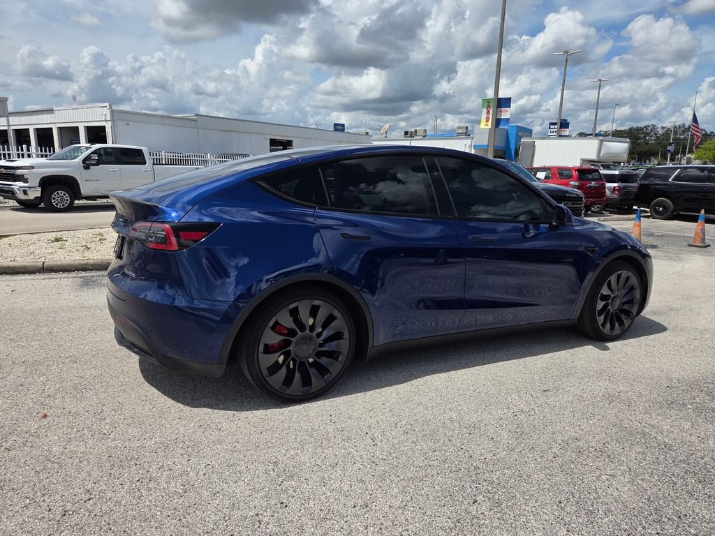 Used 2024 Tesla Model Y Performance AWD/4WD image 15