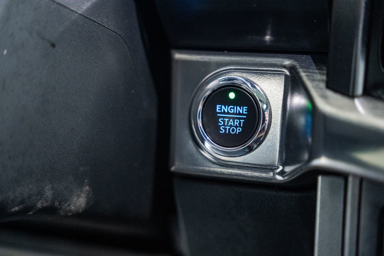 Certified 2023 Ford F150 Lariat w/ Equipment Group 502A High image 35