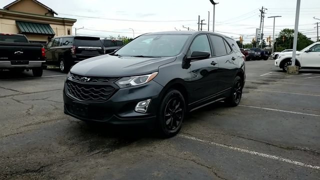 Used 2021 Chevrolet Equinox LS w/ LPO, Blackout Package AWD/4WD image 2