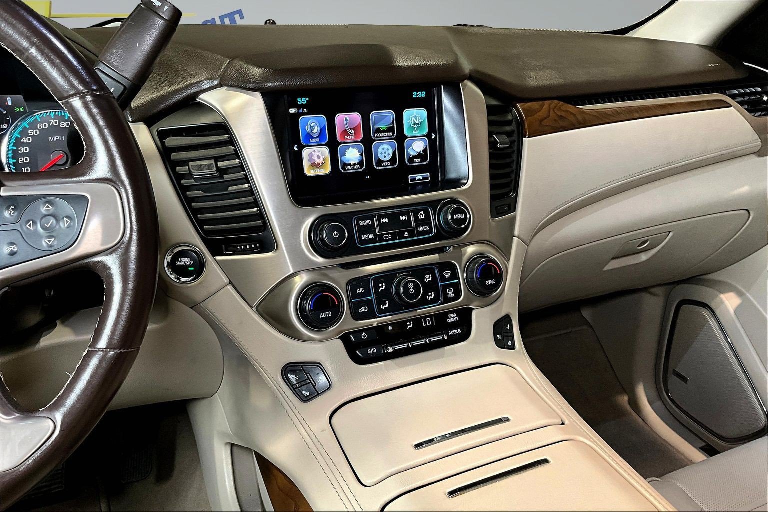 Used 2020 GMC Yukon Denali w/ Open Road Package AWD/4WD image 9