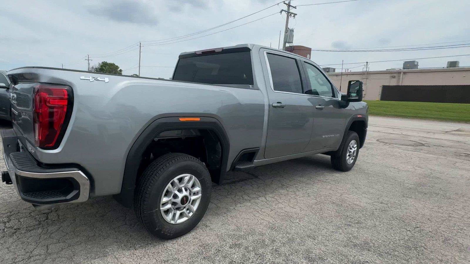 New 2026 GMC Sierra 2500 SLE AWD/4WD image 8
