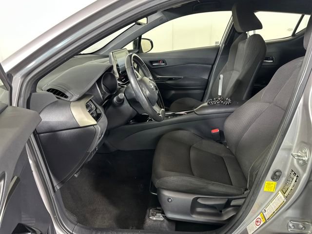 Used 2019 Toyota C-HR XLE image 11