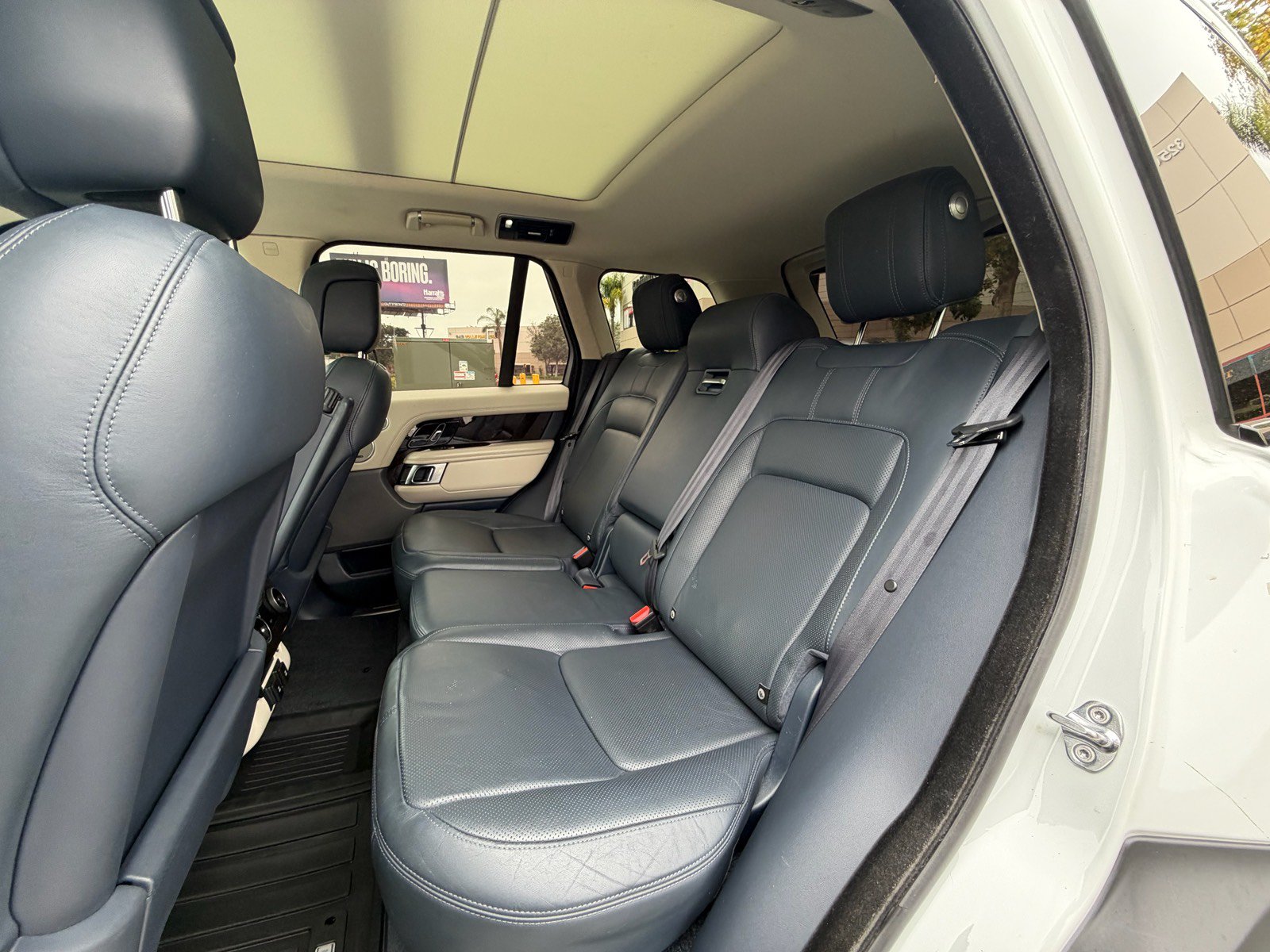 Used 2019 Land Rover Range Rover HSE AWD/4WD image 17