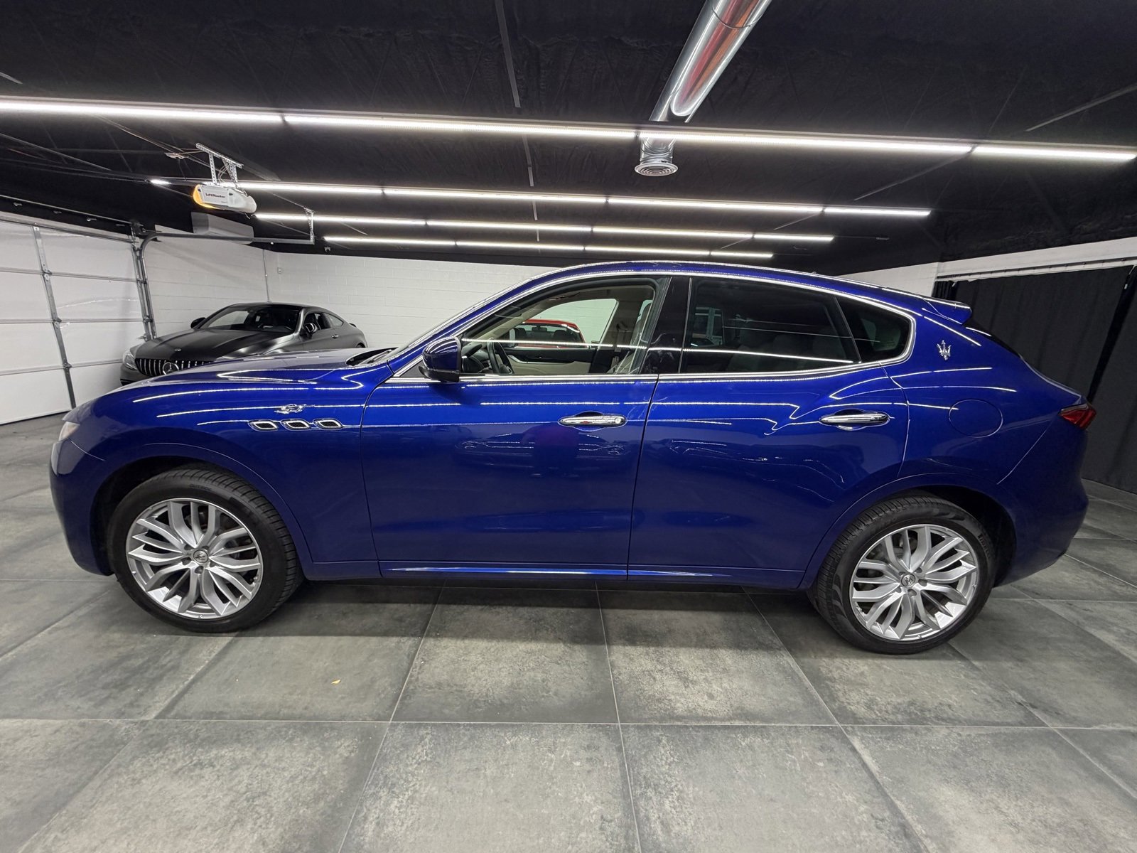 Used 2022 Maserati Levante GT image 3