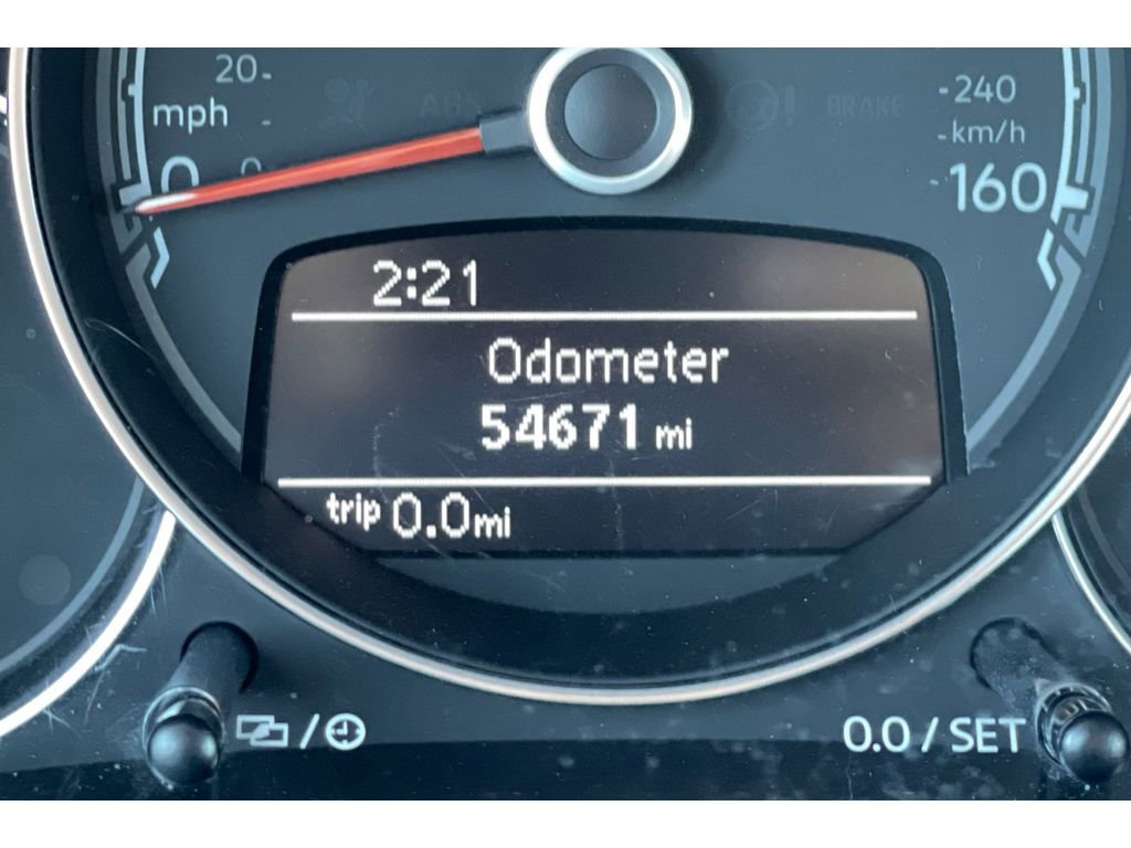 Used 2017 Volkswagen Beetle 1.8T SE FWD image 37