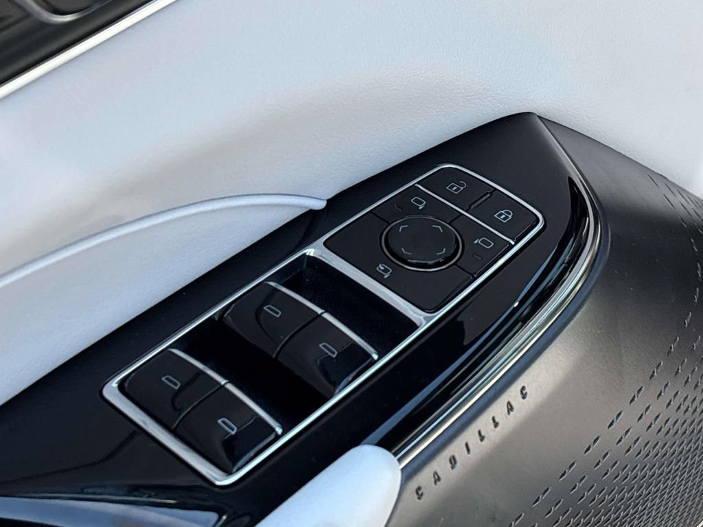 New 2026 Cadillac Lyriq Luxury AWD/4WD image 22
