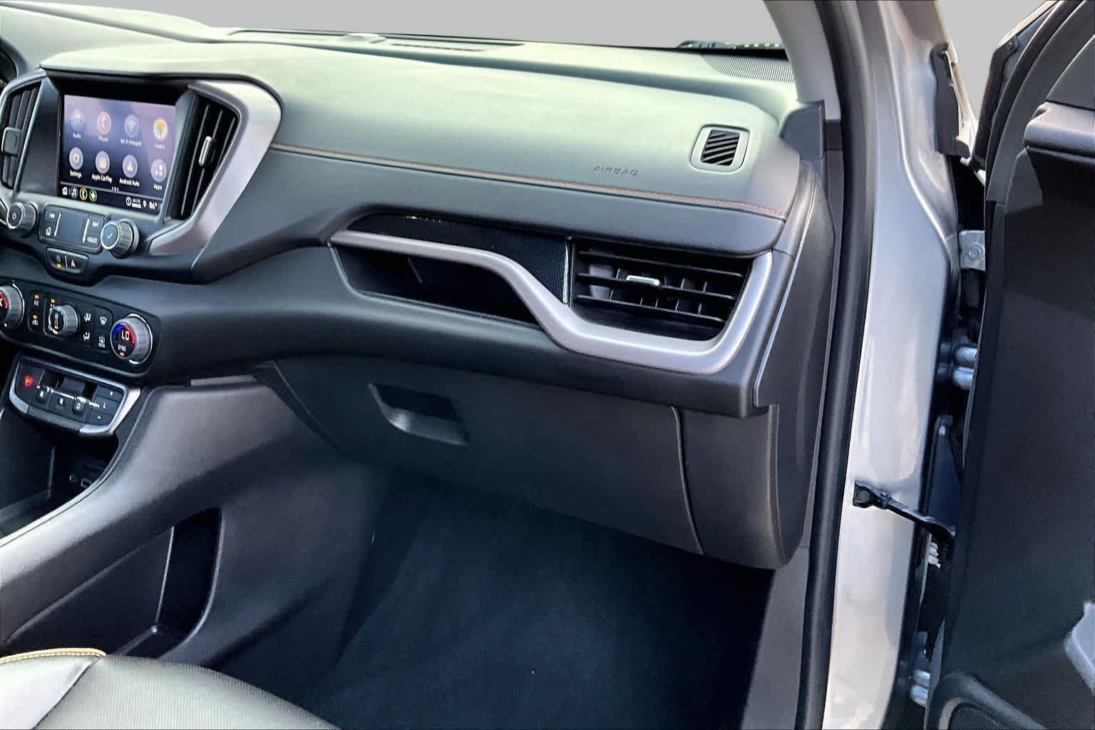 Used 2024 GMC Terrain AT4 w/ Tech Package AWD/4WD image 19