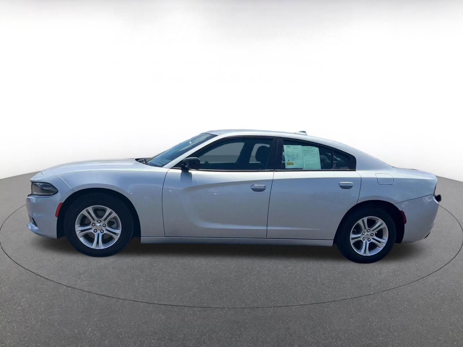Used 2023 Dodge Charger SXT image 9