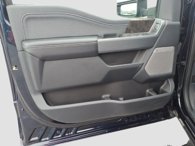 Used 2024 Ford F250 Lariat w/ Lariat Ultimate Package AWD/4WD image 24
