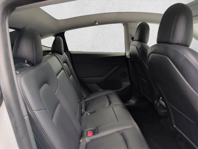 Used 2021 Tesla Model Y Long Range AWD/4WD image 23
