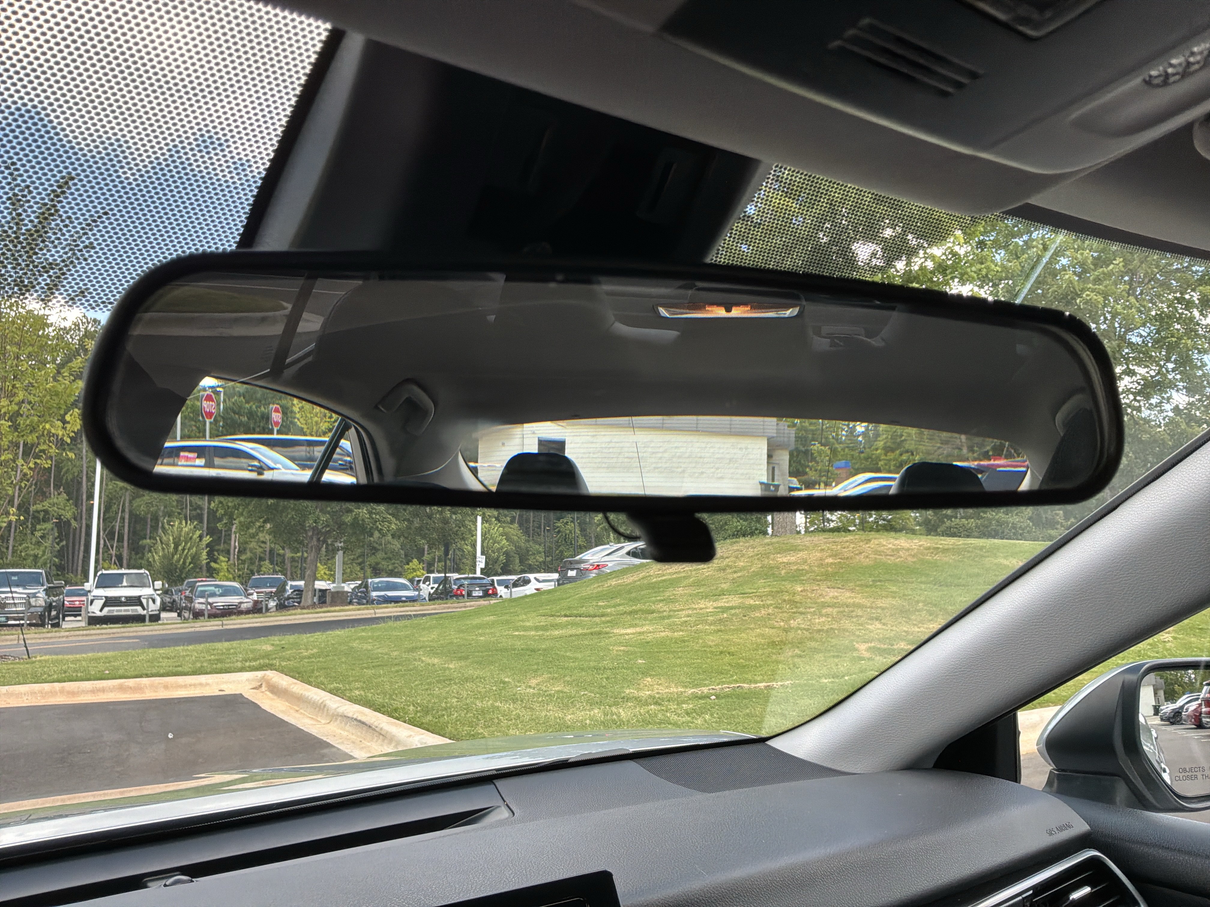 Used 2022 Toyota Camry SE FWD image 27