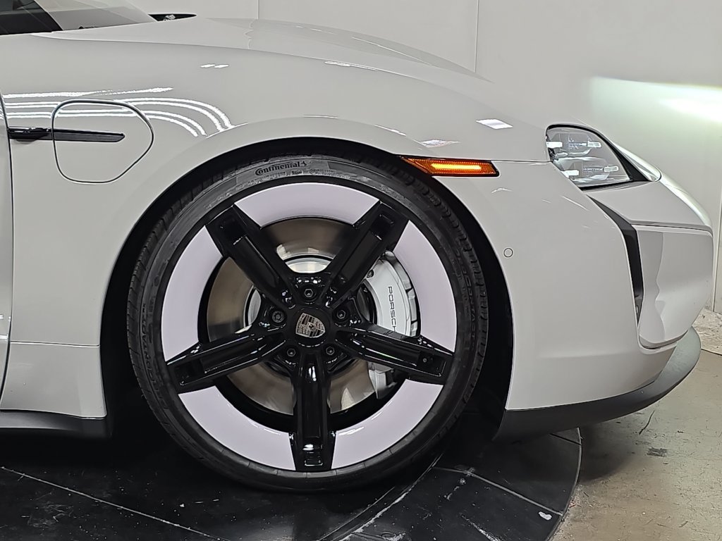 New 2026 Porsche Taycan Turbo AWD/4WD image 11