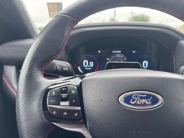 Used 2025 Ford Explorer ST-Line w/ ST-Line Street Pack AWD/4WD image 13
