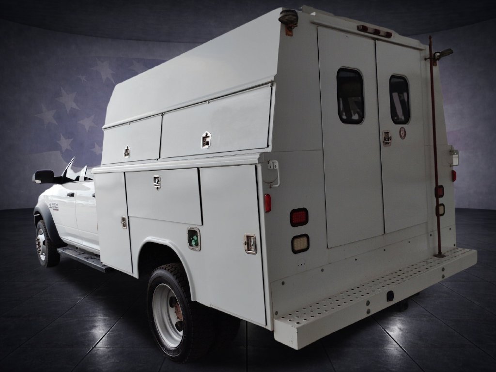 Used 2015 RAM 5500 Tradesman w/ Cold Weather Group AWD/4WD image 3