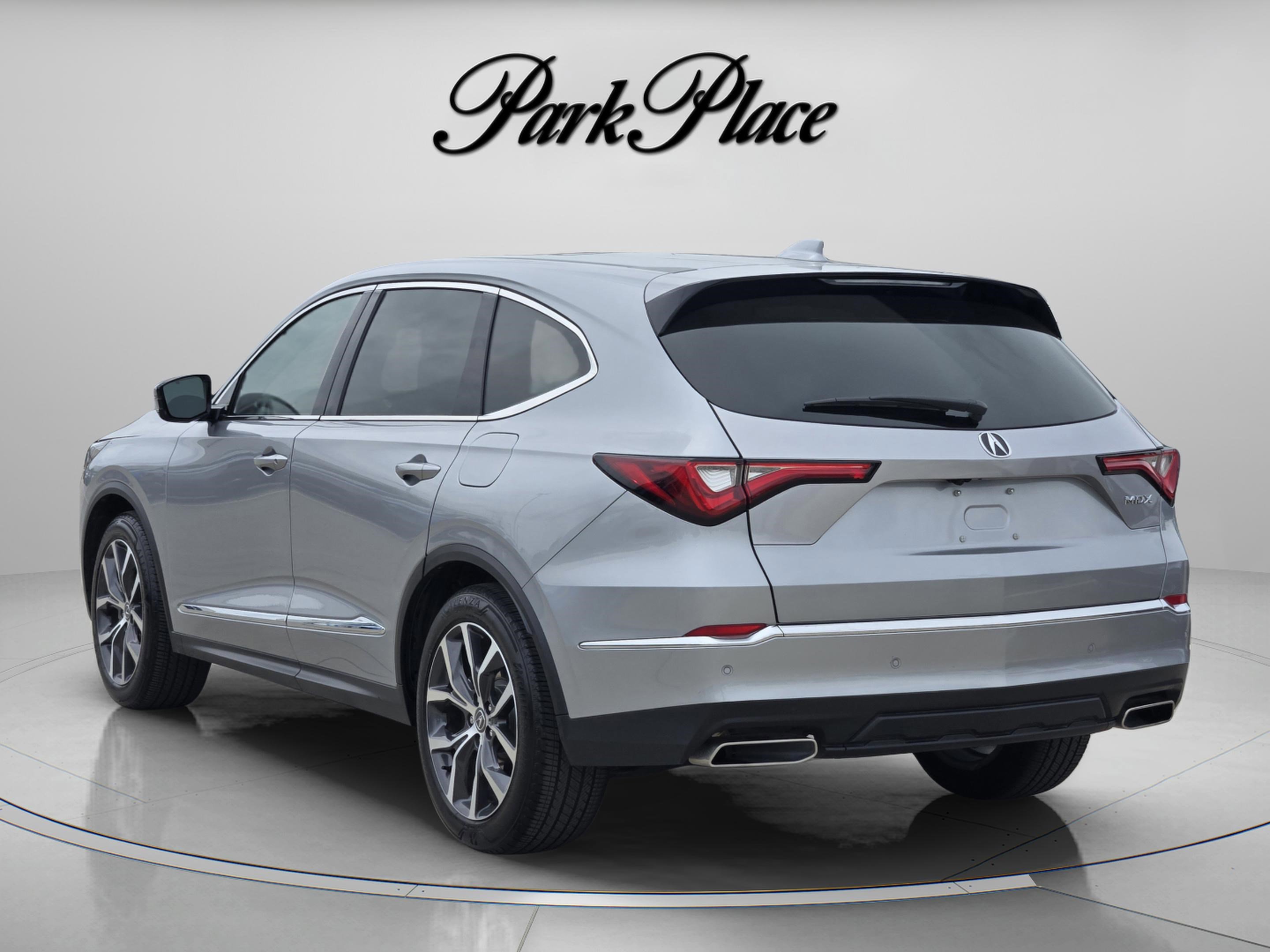 Certified 2023 Acura MDX FWD w/ Technology Package image 3