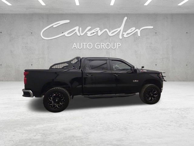 Used 2019 Chevrolet Silverado 1500 LT w/ Texas Edition image 17