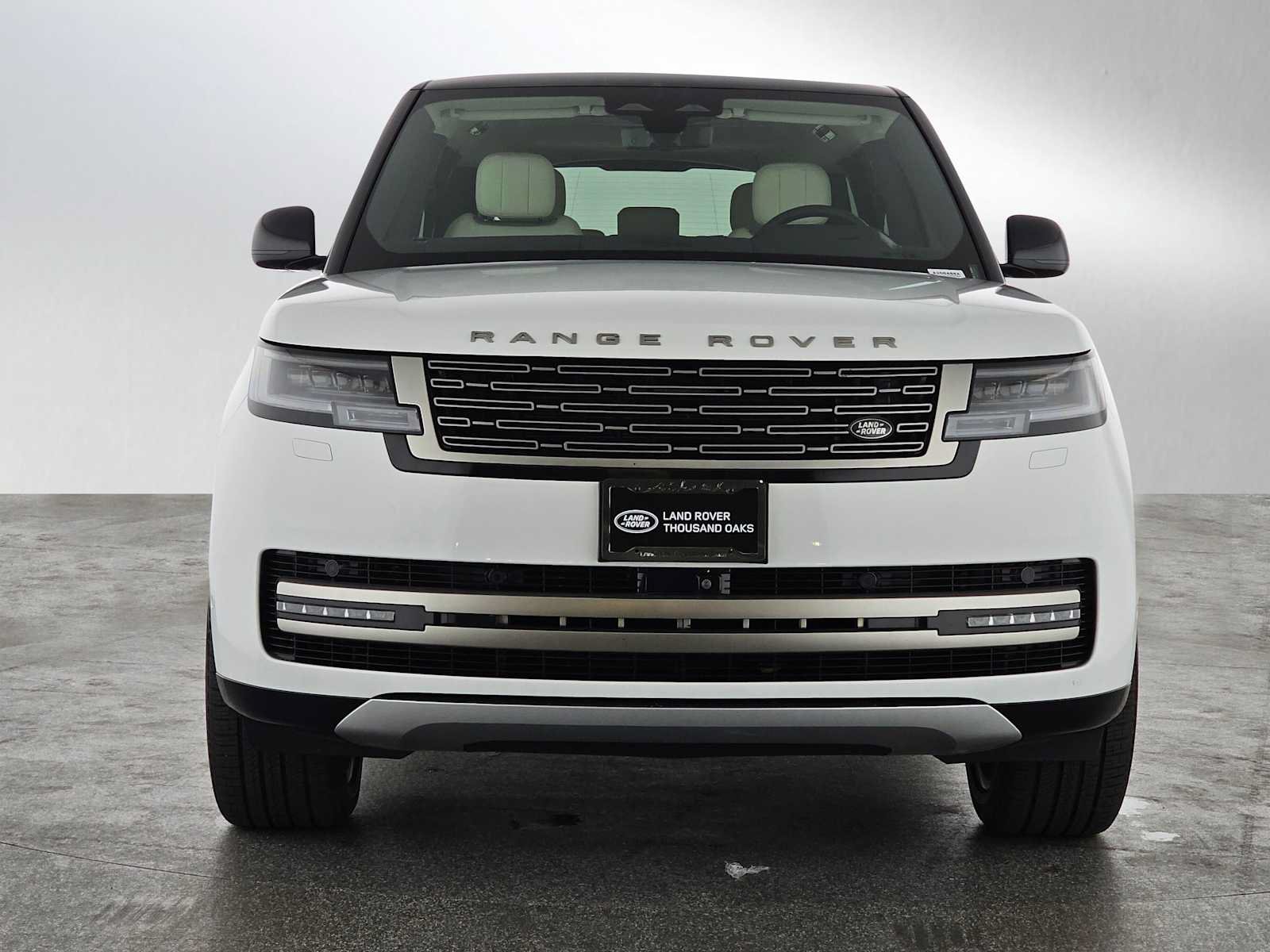 Used 2024 Land Rover Range Rover SE AWD/4WD image 8