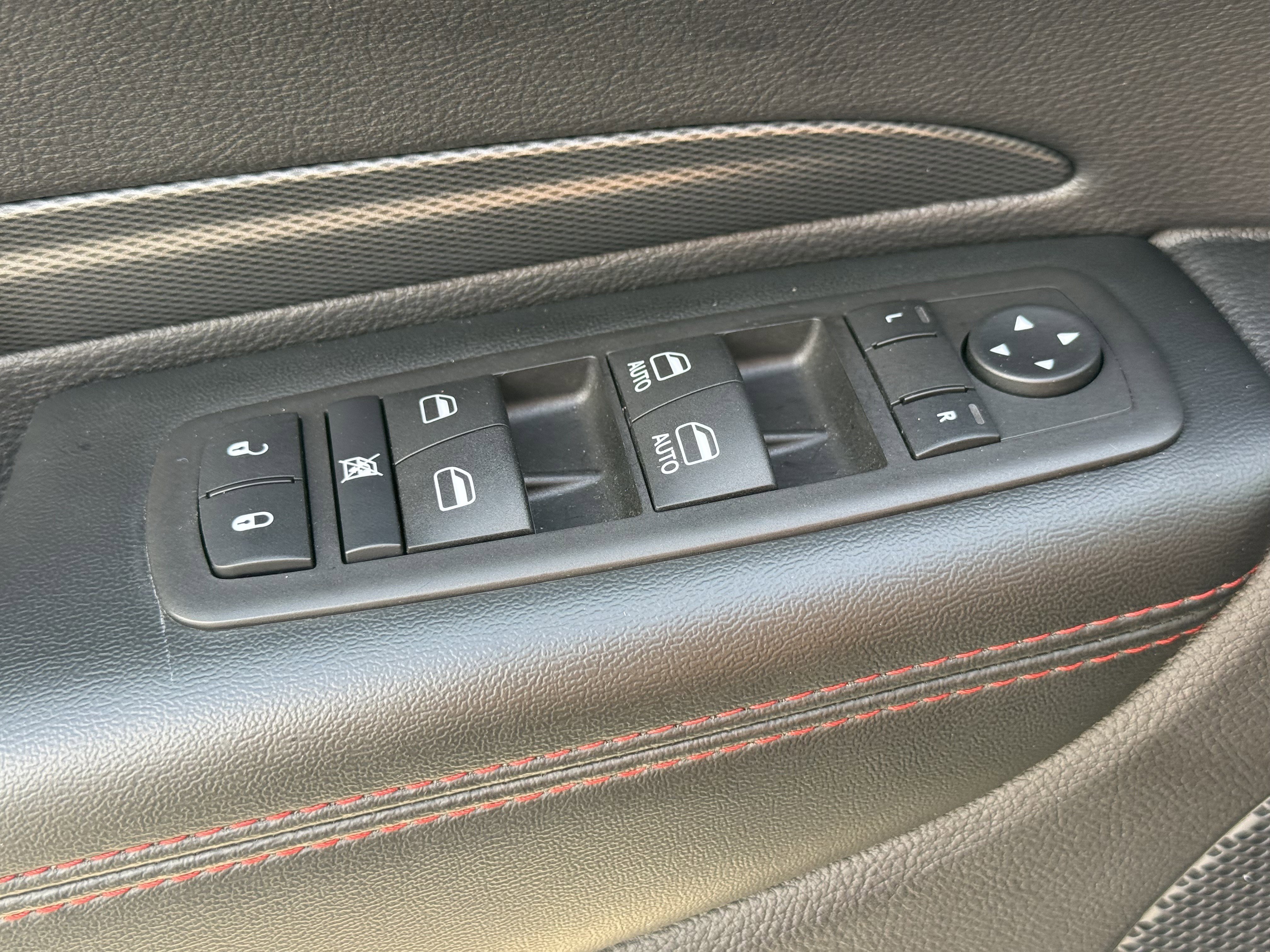 Used 2025 Dodge Durango GT image 25