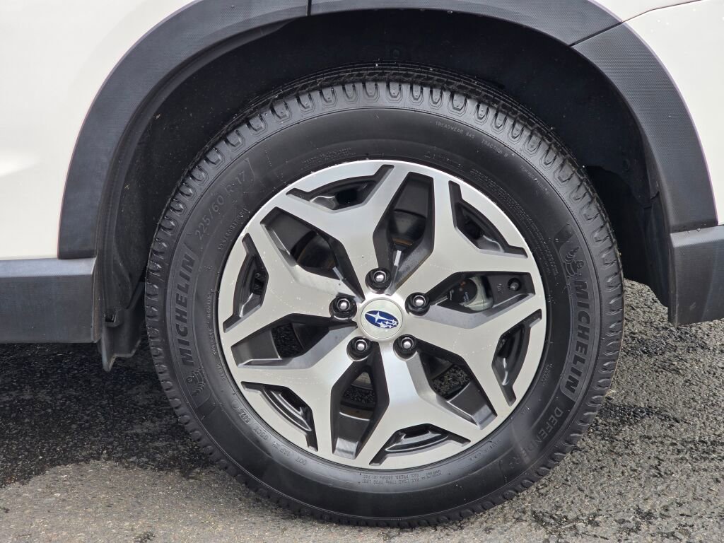 Used 2021 Subaru Forester Premium image 12